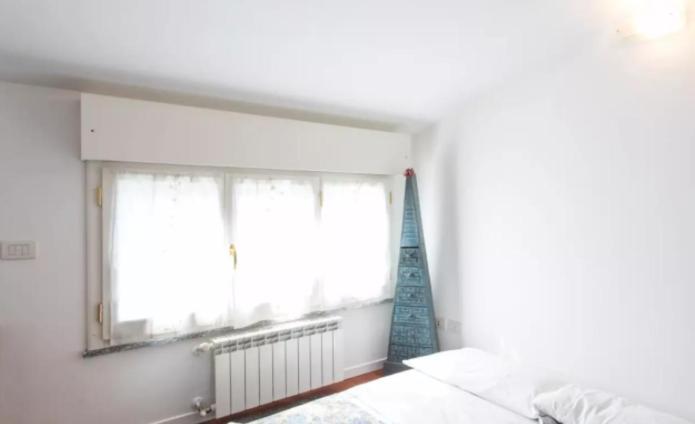 Vintage Apartment In Corvetto Area Milan Bagian luar foto
