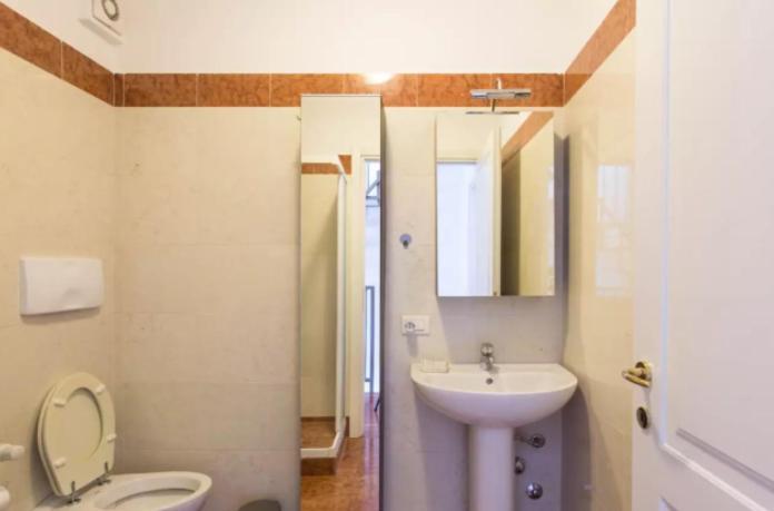 Vintage Apartment In Corvetto Area Milan Bagian luar foto